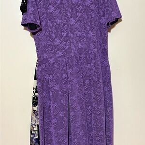 LuLaRoe Purple Pattern woman dress with pockets